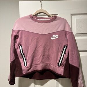 Nike Women's Purple and Pink Sweatshirt